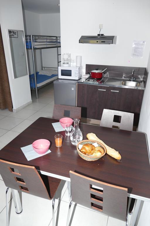 Saint Esteve Appart Hotel La Ciotat Bagian luar foto