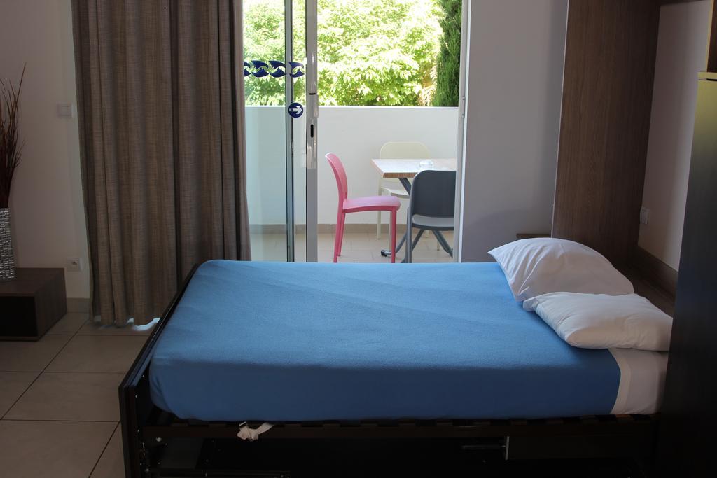Saint Esteve Appart Hotel La Ciotat Bagian luar foto