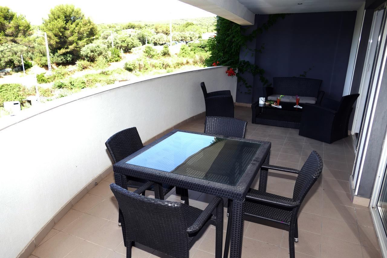 Saint Esteve Appart Hotel La Ciotat Bagian luar foto