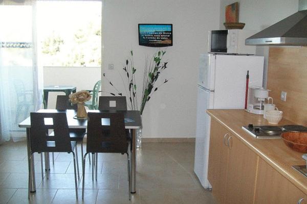 Saint Esteve Appart Hotel La Ciotat Bagian luar foto